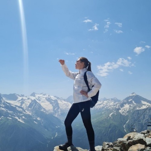 Прогулки по Домбаю: треккинги налегке к ущельям, горам и озёрам