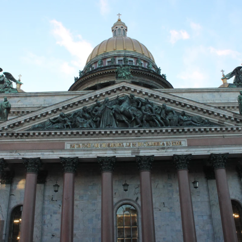 Знакомство с центром Петербурга + посещение Эрмитажа (билет включён)