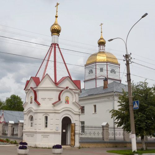 Из Владимира в Судогду: природный фонтан и рыцарский замок
