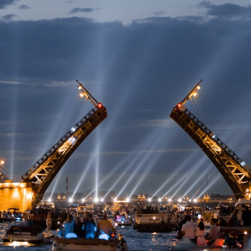 Индивидуальная прогулка на развод мостов!