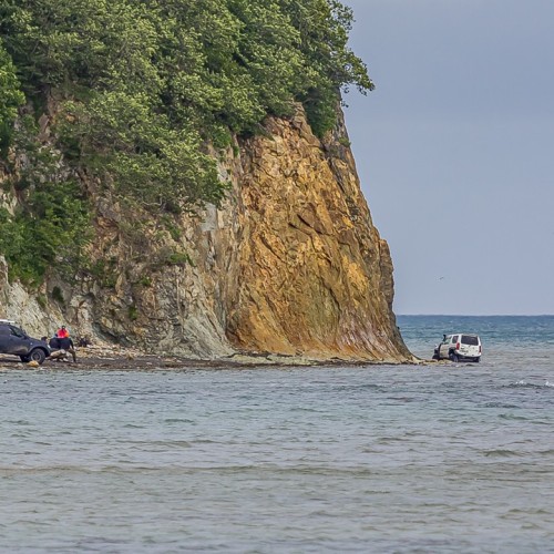 На Кунашир за вулканическими пейзажами: активное путешествие на внедорожнике в мини-группе