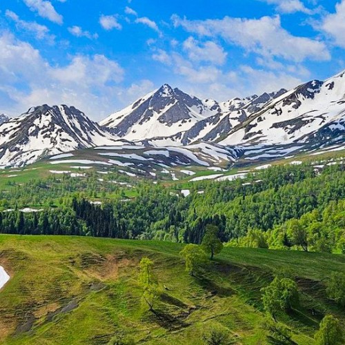 Весенний Архыз: треккинг налегке с проживанием в гостинице