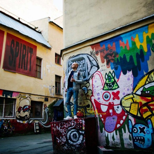 На авто и пешком — небанальная фотопрогулка по Питеру