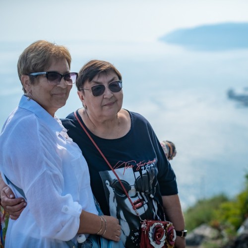 Летний Байкал: Листвянка и Ольхон, водные прогулки и КБЖД, музеи и треки по мысам