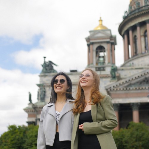 Романтическая фотосессия в объятиях Петербурга