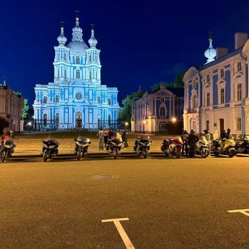На мотоцикле по сердцу Северной столицы!