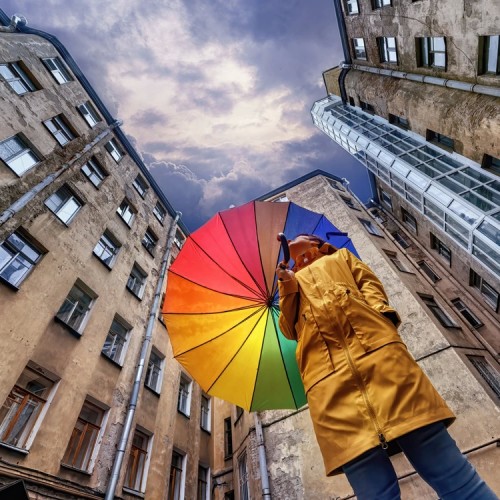 Доходные дома, дворы-колодцы и парадные лестницы