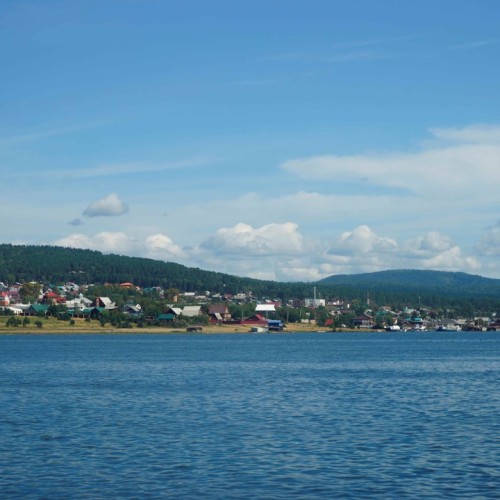 С семьёй на Байкал: знакомство с Листвянкой, этнографический музей и время на отдых