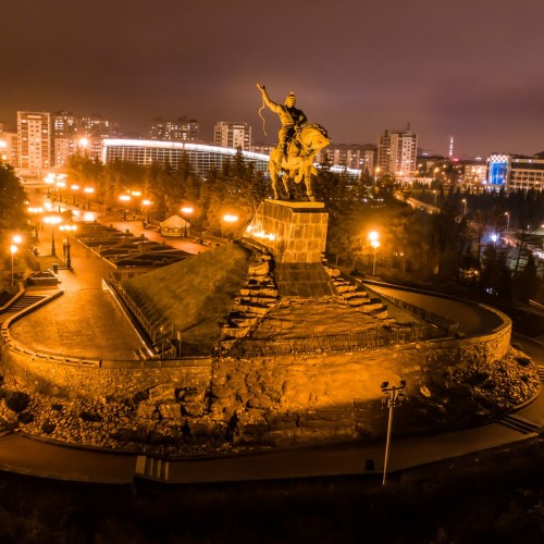 Вечерняя Уфа на автомобиле