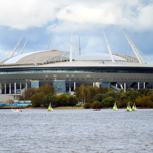 Ночной Петербург: от классики до футуризма