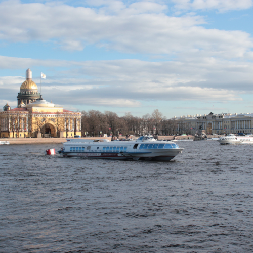 Ночной Петербург: от классики до футуризма