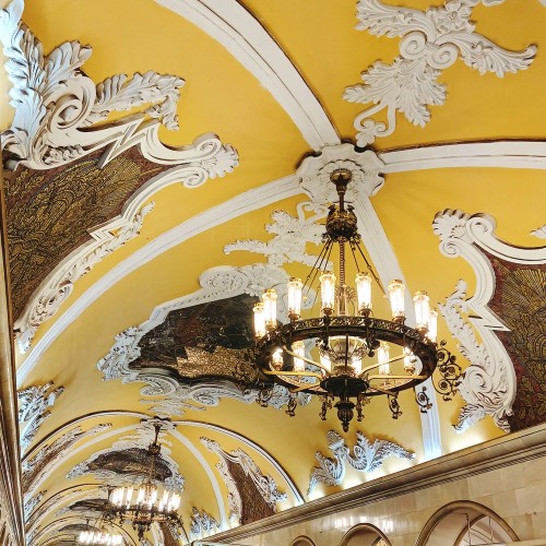 Роскошь старого московского метро: 17 самых красивых станций