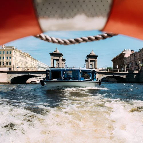 Северная Венеция: на теплоходе по рекам и каналам Петербурга