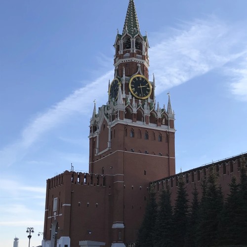 Вокруг Кремля: от Крещения Руси до Президента России