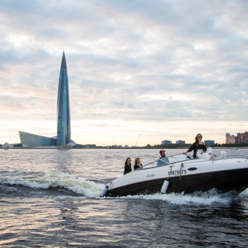 Питер с борта катера