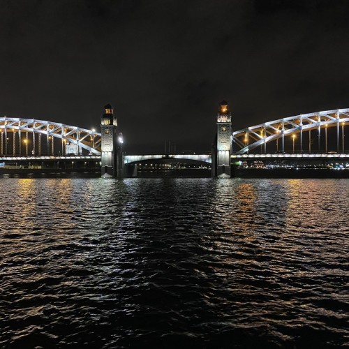 Ночной Петербург в огнях: на автобусе по вечернему городу