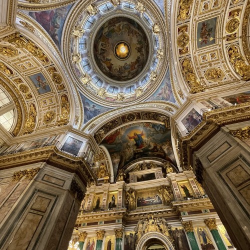 По линиям судеб: «бриллиантовая» улица и Исаакиевский собор