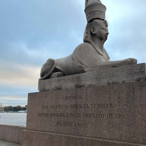 Трансфер из аэропорта или вокзала с обзорной экскурсией по Петербургу