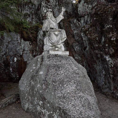 Яркий день в Выборге: замок, водная прогулка и дегустации