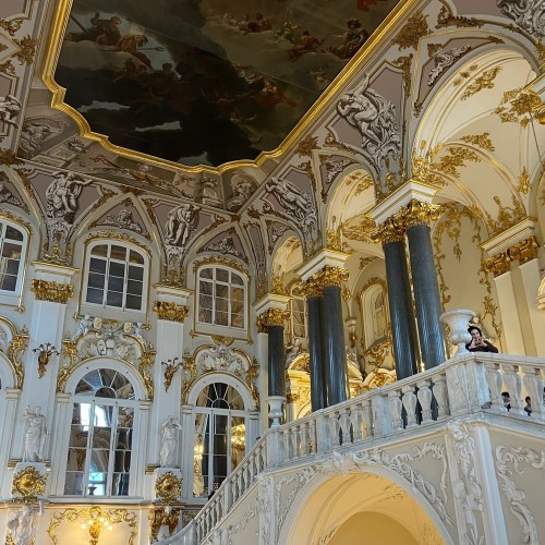 Эрмитаж по вашему сценарию