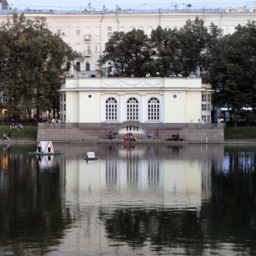 Басни Крылова на Патриарших