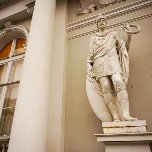 Секреты Невского проспекта: истории и судьбы жителей в лицах