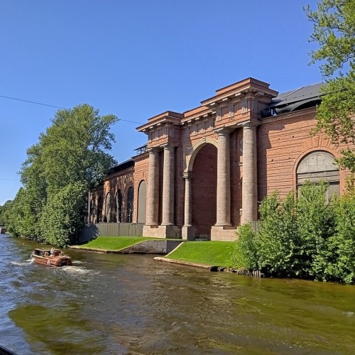 Тихий центр Петербурга: прогулка по Коломне и её окрестностям