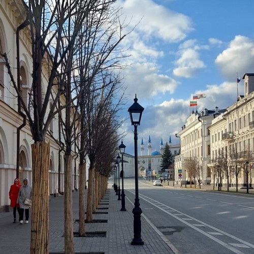 Красивые истории Кремлёвской улицы
