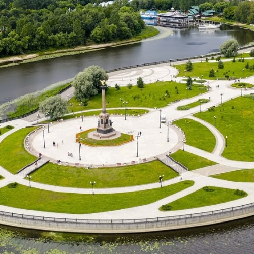 Путешествие по Золотому кольцу с ярмарочными гуляниями и мастер-классом от Бабы-яги