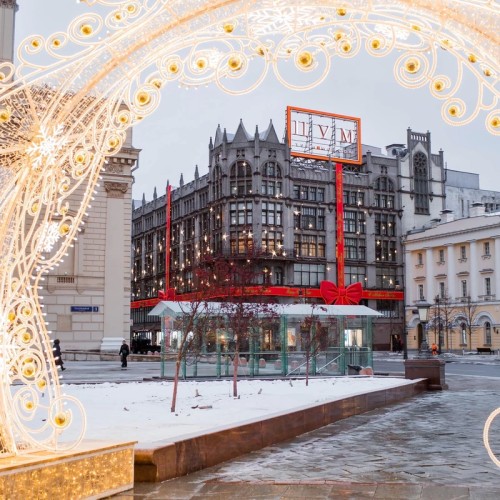 Семейное путешествие в Москву: прогулка с фонарщиком, детективная экскурсия и «Мосфильм»