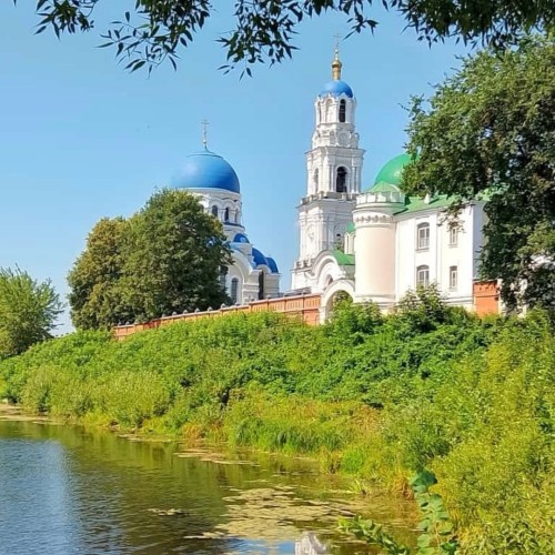 Колыбель космонавтики и отголоски Древней Руси: персональная поездка от Калуги до монастырей Угры