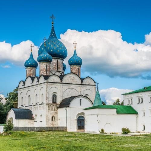 Суздаль — душевный город родом из Древней Руси. Групповая экскурсия