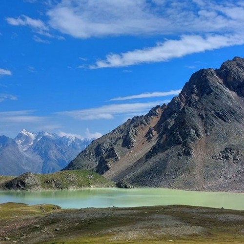 Нетипичное Приэльбрусье: треккинг налегке к 4 высокогорным озёрам с проживанием в гостинице