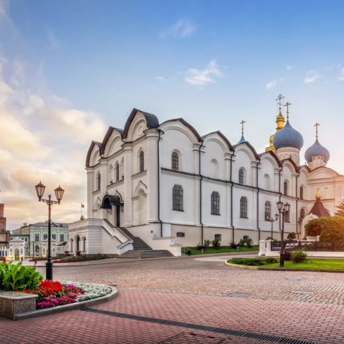 Исследовать Казанский кремль — объект ЮНЕСКО