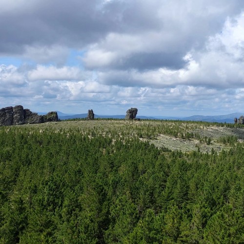 Индивидуальный поход на Кутурчинское Белогорье: причудливые скалы и кедровая тайга (всё включено)