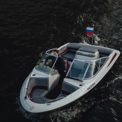 Прогулка на катере: развод мостов в Санкт-Петербурге