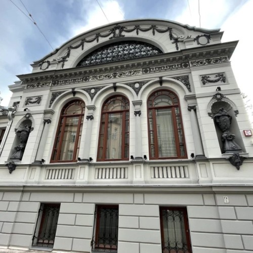 Страсти по Поварской и квартирный вопрос