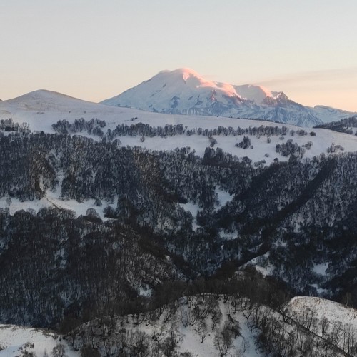 Перезагрузка на Кавказе: Архыз и Домбай, купание в термах и лучшие горные пейзажи