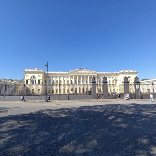 Пешком по роскошному Петербургу