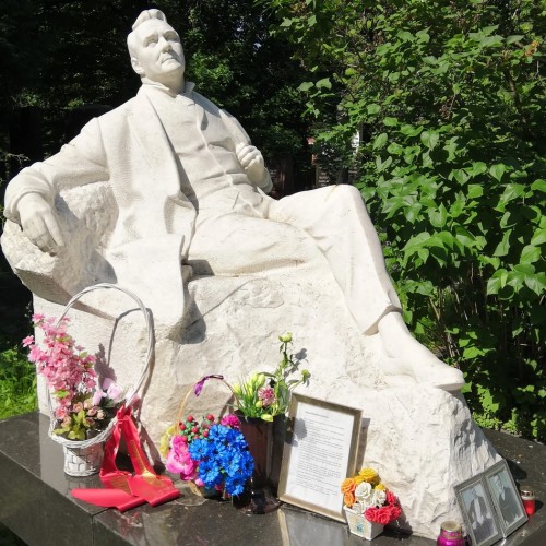 Новодевичье кладбище: некрополь советской элиты. Индивидуальная экскурсия