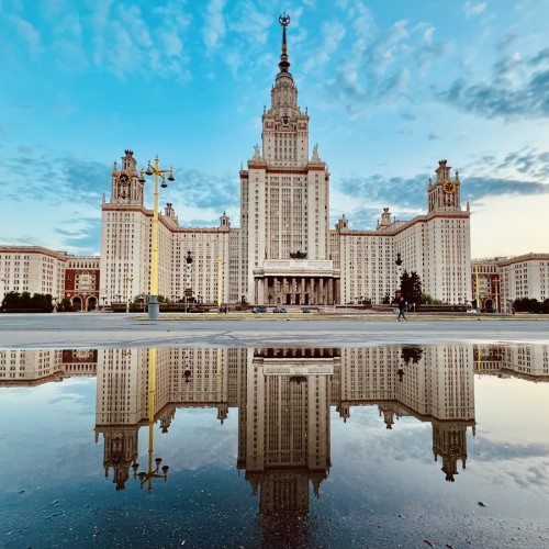 «Высотка номер один»: прогулка вокруг Главного здания МГУ