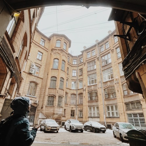 От Сенной до Коломны: тени Петербурга и ароматы прошлого