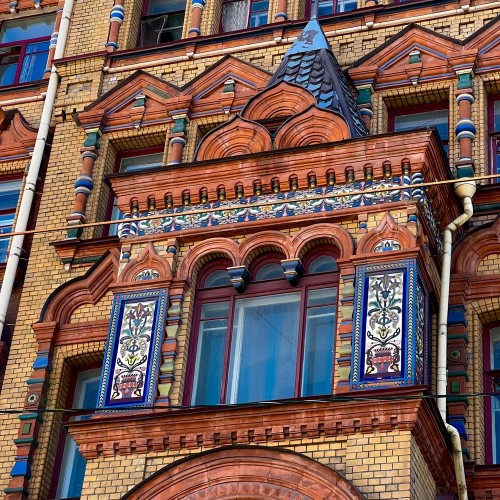 Душа Петербурга: парадные, дома и тайные дворы