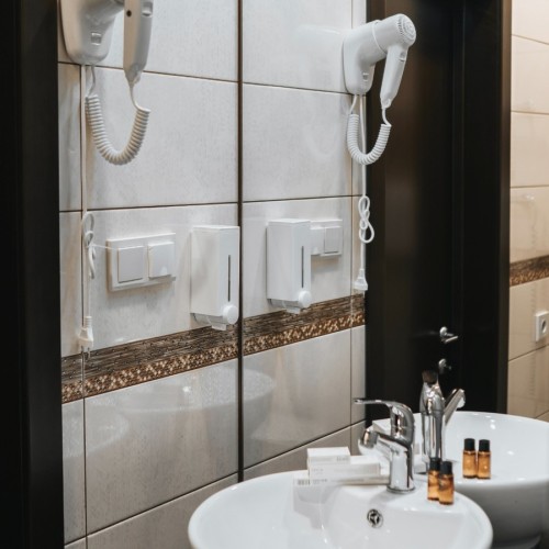 Кедровый аромат и лёгкость бытия: лучшие бани, спа-отель и винный вечер