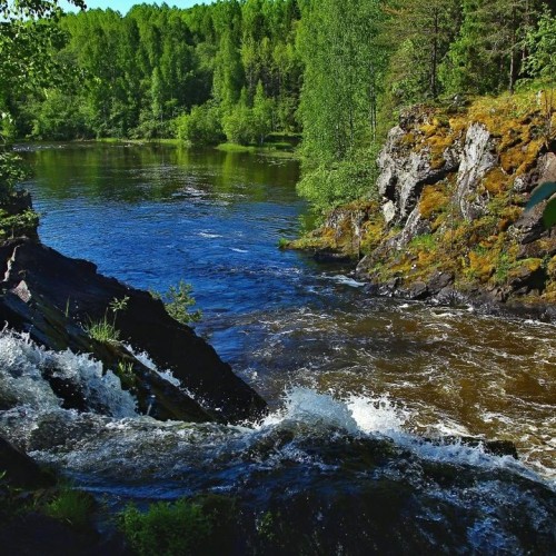 Палеовулкан Гирвас и водопад Кивач — два чуда Карелии