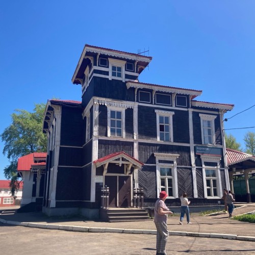 Старинные усадьбы, уютные города и природа: тур по живописным уголкам Новгородской области