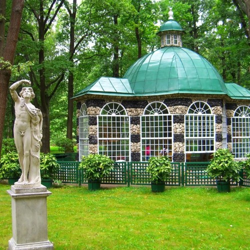 Яркое автопутешествие в Петергоф, Ораниенбаум и Кронштадт