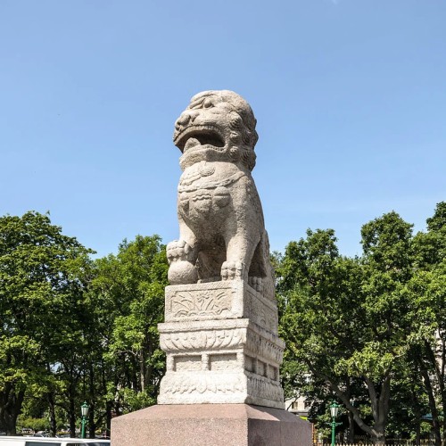 Львы Петербурга: новые приключения итальянцев в России