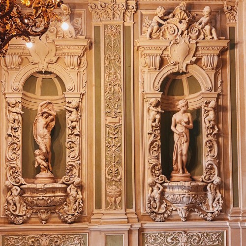 Золото, призраки и тайны особняка Кельха