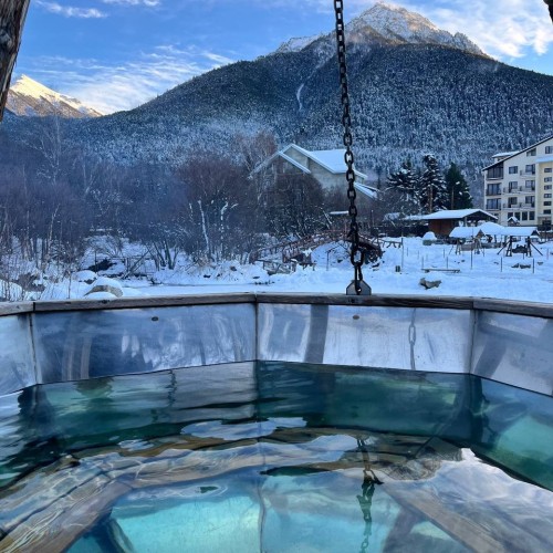 Отдых в Домбае с размахом: зимние красоты, квадроциклы, прогулка верхом, домик в горах (мини-группа)